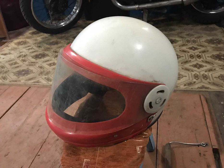 Советский мотошлем