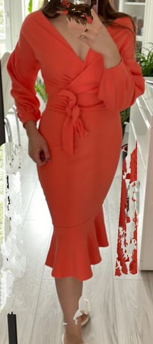 Sukienka rybka długi rękaw