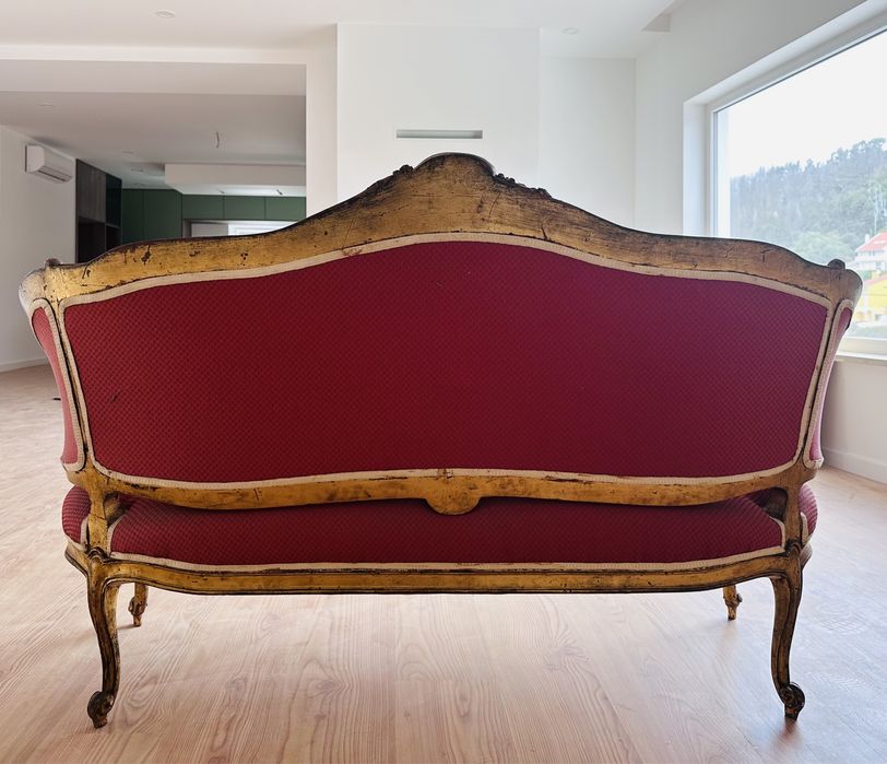 Raro Sofá Canapé de Luxo em talha folha de Ouro estilo “Luís XV”