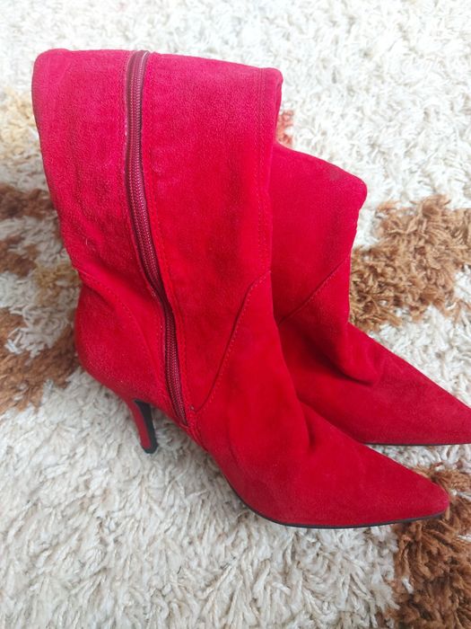 Kozaki zamszowe czerwone