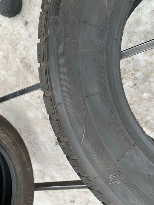 Шини 235/65 R17 пара Nankang 2022p зима 7,6мм