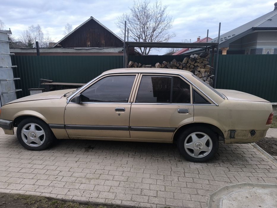 Продам Opel Record