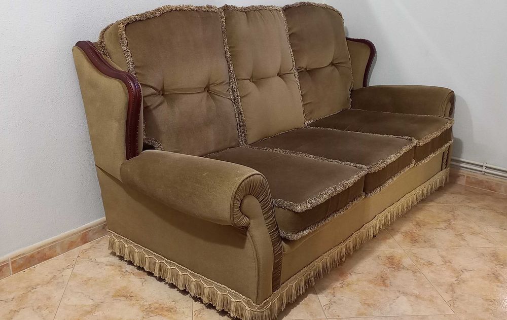 Terno de sofás em tecido