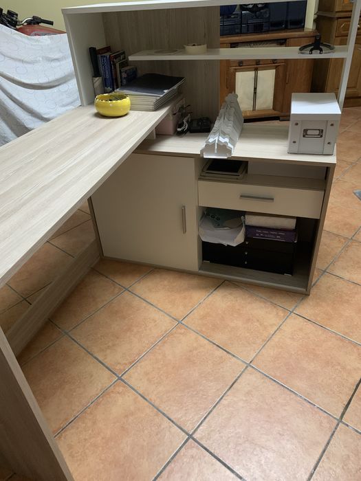 Secretaria para escritorio