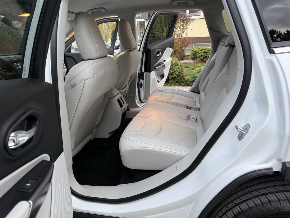 JEEP CHEROKEE 2022 р. 3.2