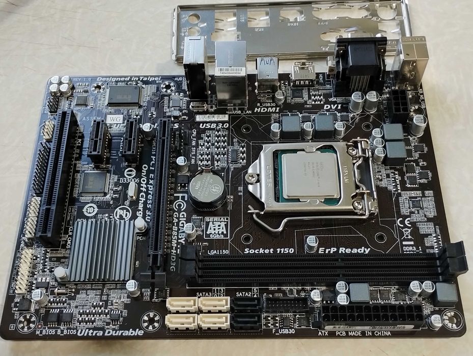 Gigabyte GA-B85M-HD3G + Intel Core i5-4670 3,4 GHz (Socket 1150)