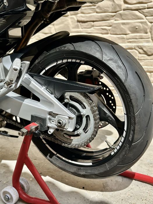Продам Suzuki gsr 600 2009 г.