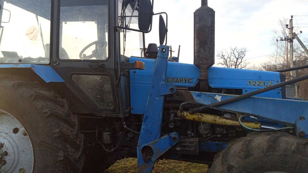 трактор колісний МТЗ 1221