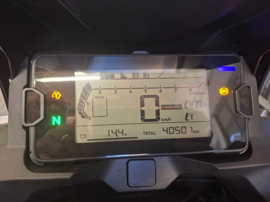 Honda NC750X como Nova. 40.000 Km