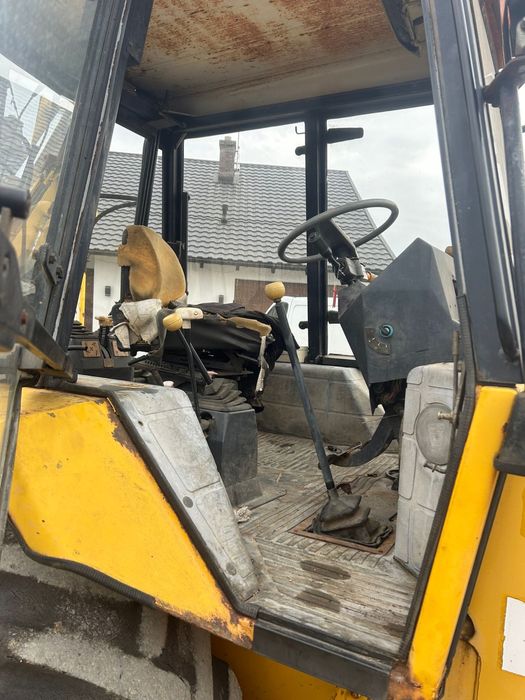 Sprzedam koparko ładowarke Jcb3cx