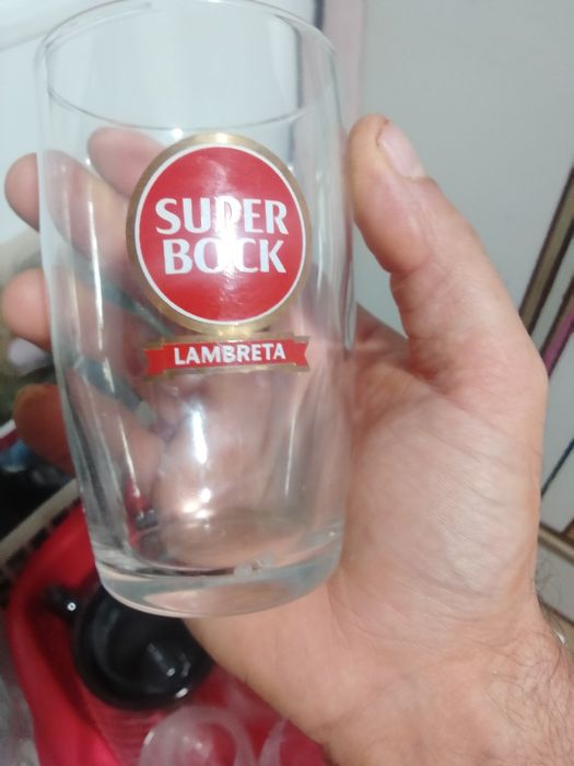 Vendo copos diversos