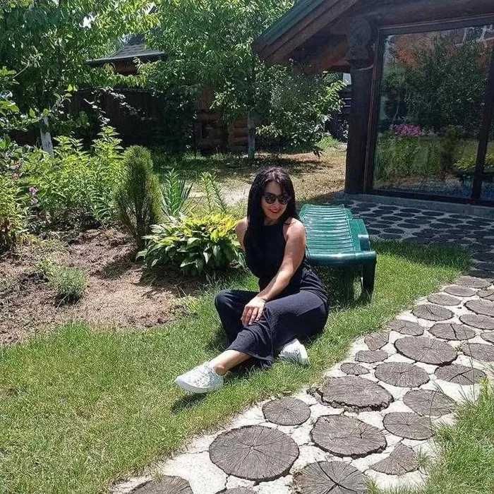 Будинок подобово з басейном та сауною у Гатному МТеремки.