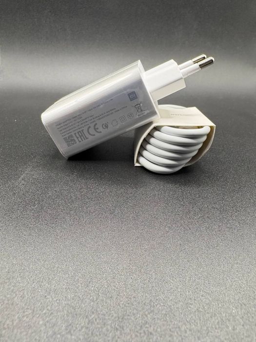 Продам новий зарядний пристрій Xiaomi 67W Power Adapter Suit