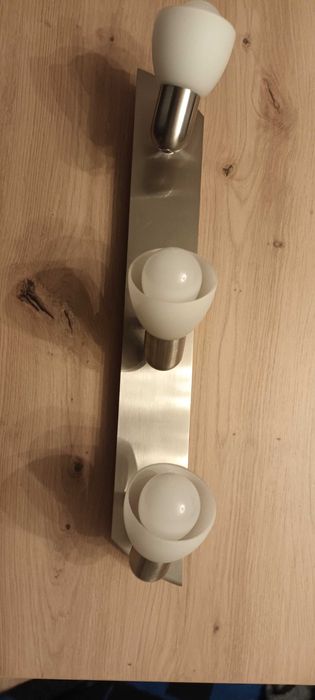 Lampa sufitowa 3 klosze + żarówki LED