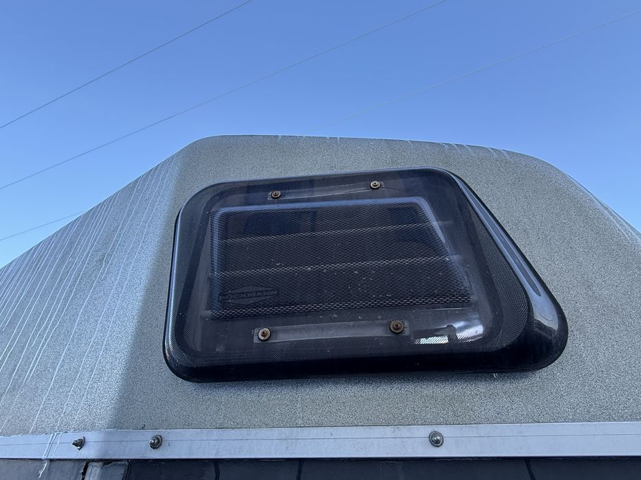 Przyczepa Do Koni Bukmanka Koniowoz DMC 1300kg Koniara