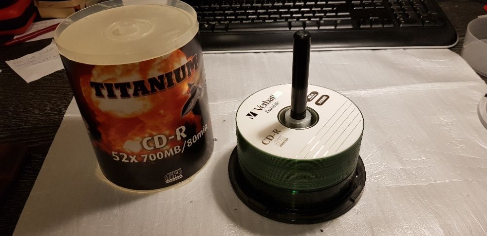 CD's e DVD's vários Para Gravação de Dados