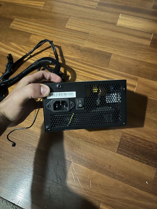 Fonte de alimentação MSI MAG A650BN