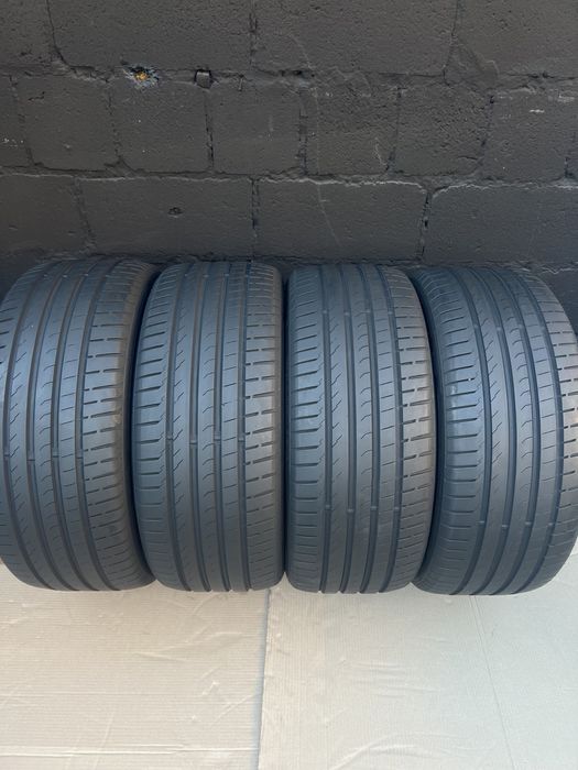 Шини р20 255/40 24рік Roadcruza RA760