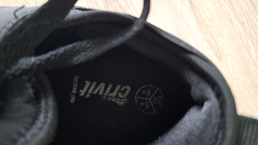 Adidasy, buty sportowe roz.39 czarne, wygodne