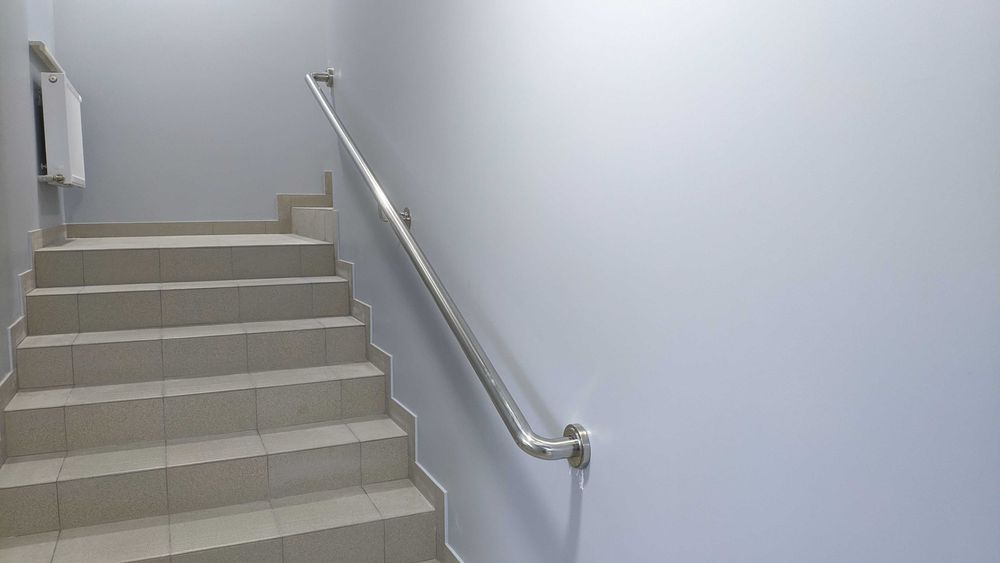 Поручни из нержавейки для инвалидов