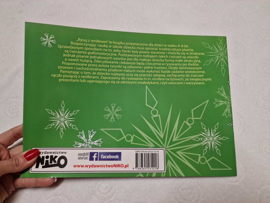 Książeczka do ćwiczeń grafomotorycznych "Rysuj z reniferem"