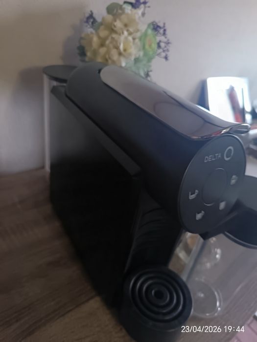 Máquina de Café DELTA Q Mini MilkQool