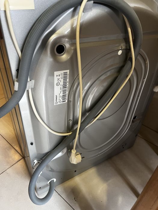 Máquina de lavar roupa Indesit 7kg – a funcionar perfeitamente
