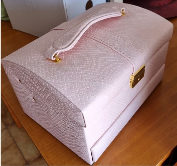 Guarda joias senhora