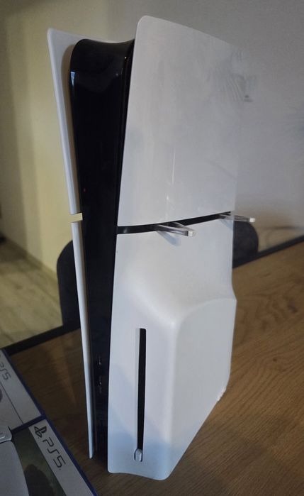 Playstation 5 D Chassis (Slim) z napędem