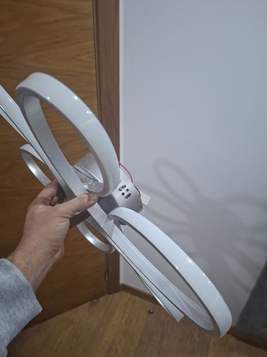 Candeeiro de teto usado