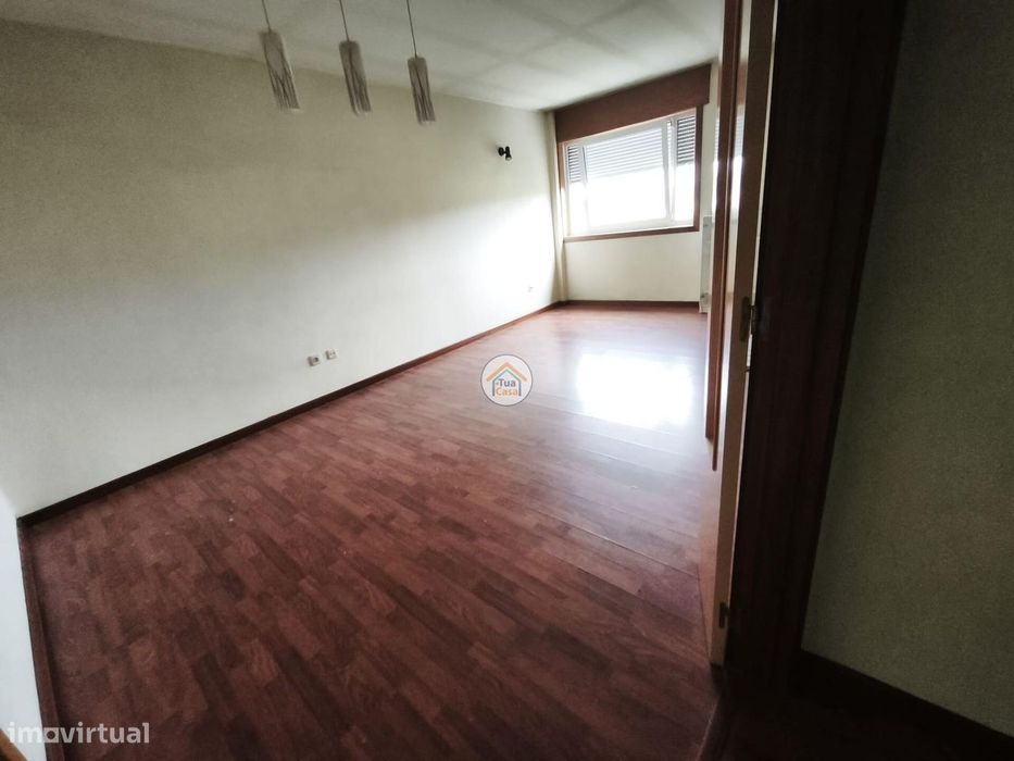 T2 em Gandra, Paredes | Excelente localização, garagem e muita luz nat
