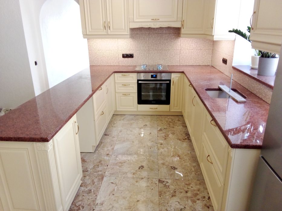 Виготовлення гранітних стільниць від 2500 грн за метр пог.