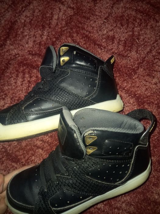 Дитячі кросівки з лед- підсвіткою skechers