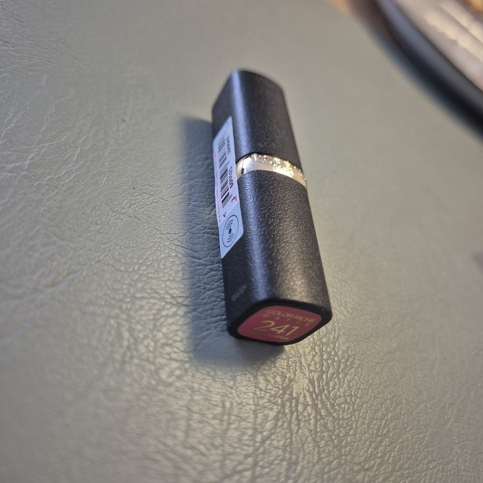 Loreal Paris szminka odcień 241