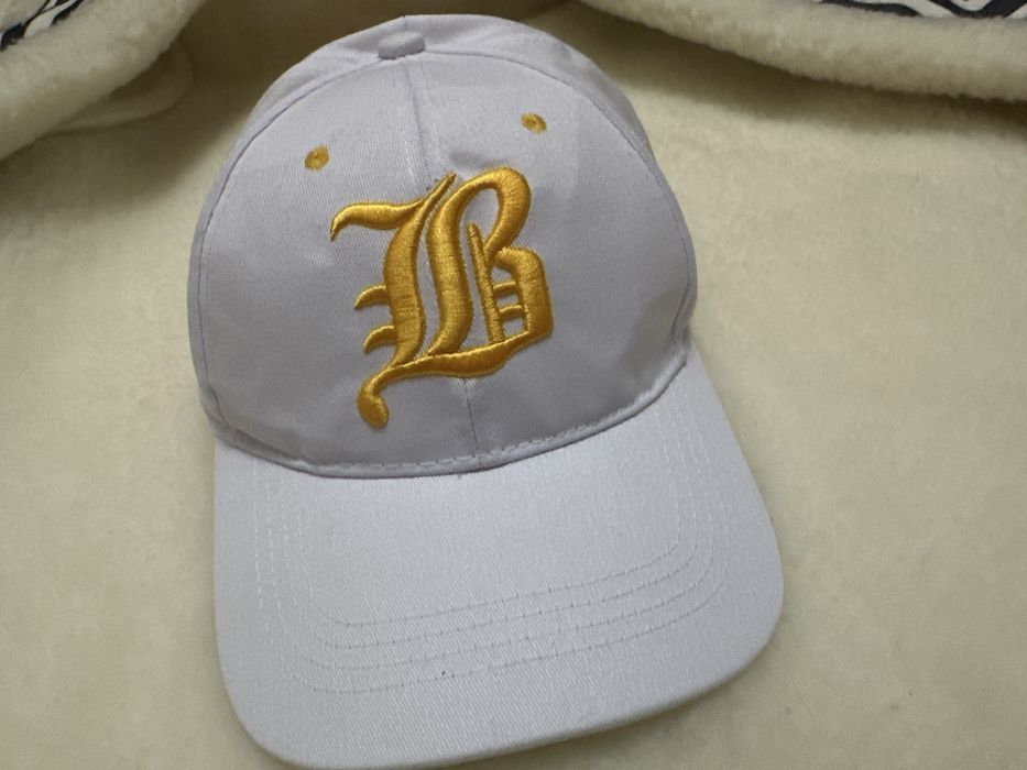 Кепка с вышивкой