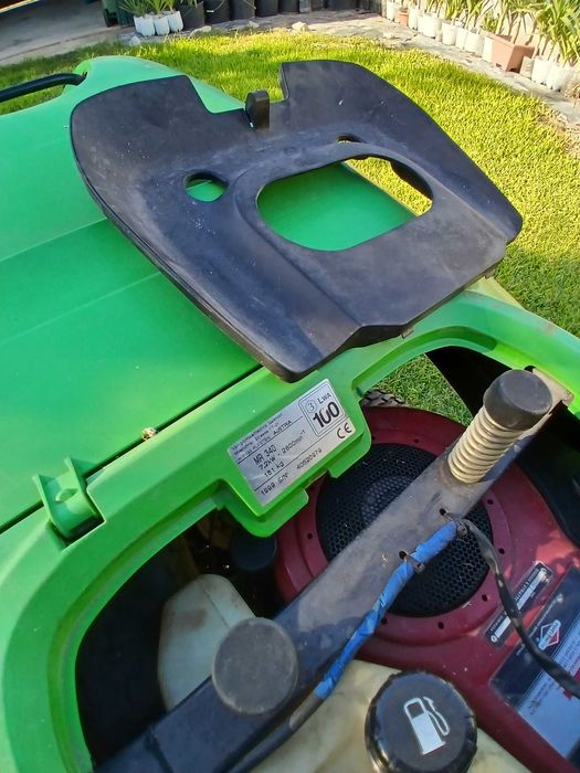 Tractor corta relva Viking MR 340