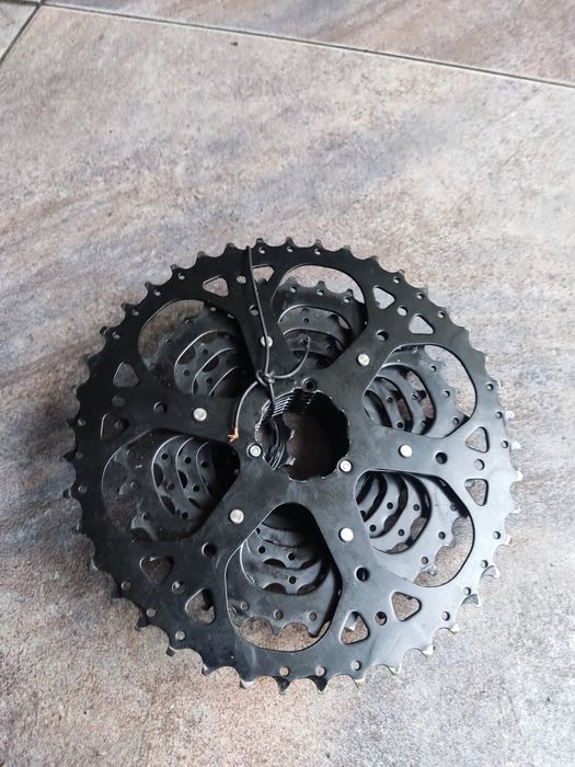 Cassete para bicicleta de montanha 9v.