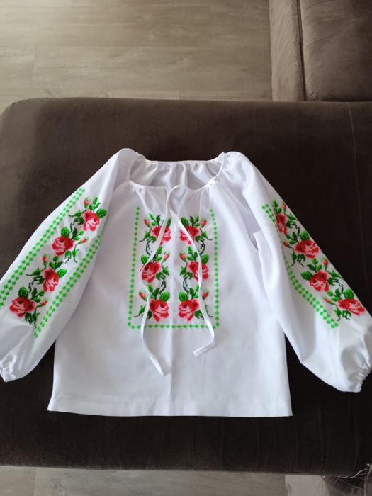 Вишиванка для дівчинки