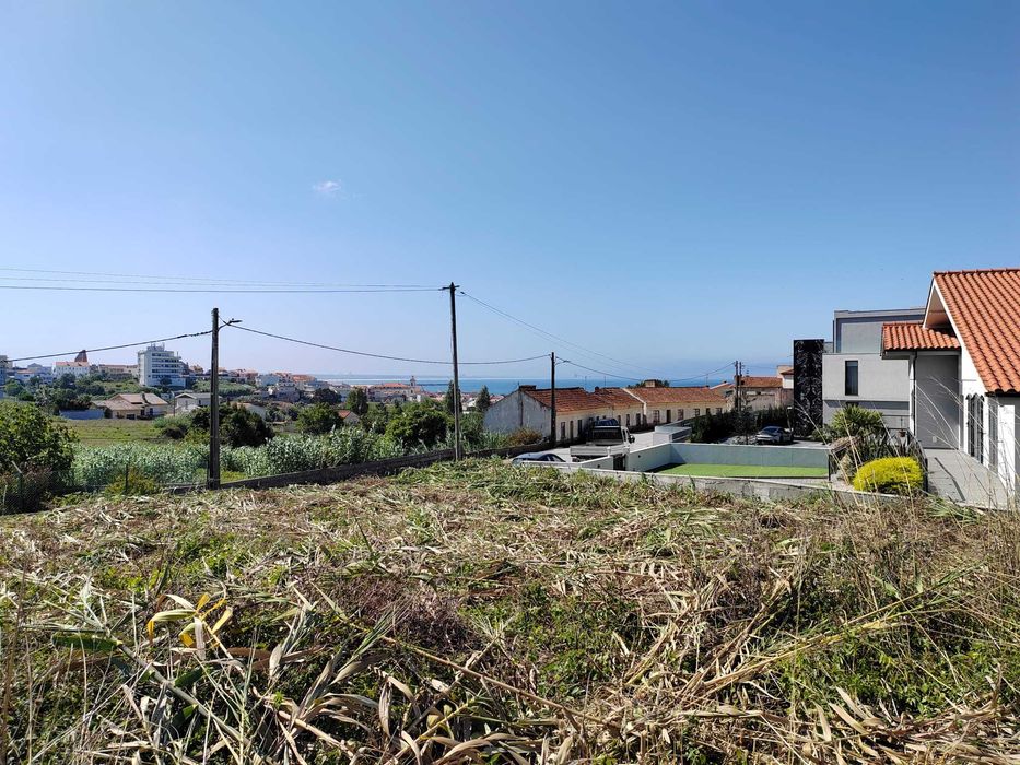 Terreno em Buarcos com vista mar (preço sob consulta)