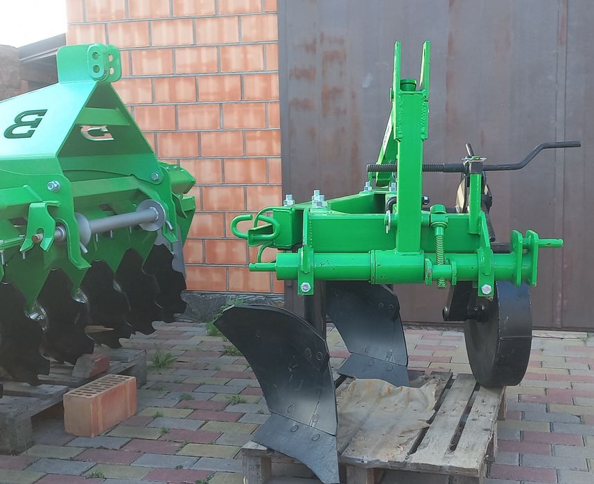 Плуг 2×25 2х30 3х30 Bomet  плуг Бомет