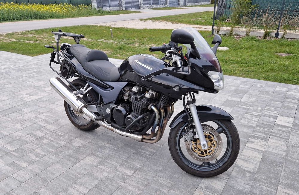 KAWASAKI ZR7S 750