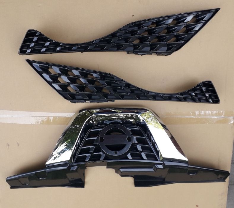 NISSAN JUKE F15 LIFT 2014 - grill atrapa komplet
