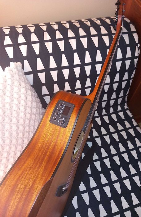 Guitarra Q.te QAG-71H