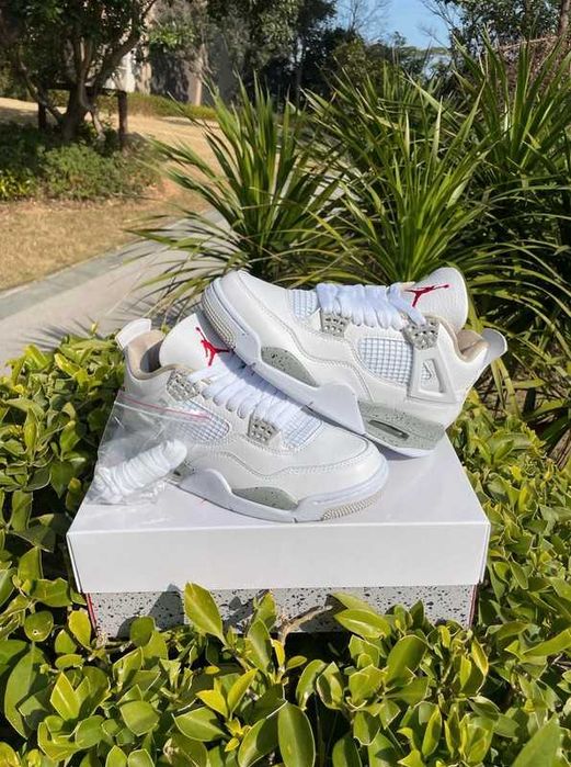 Jordan_4_Retro_White_Oreo_Rozmiar 37.5