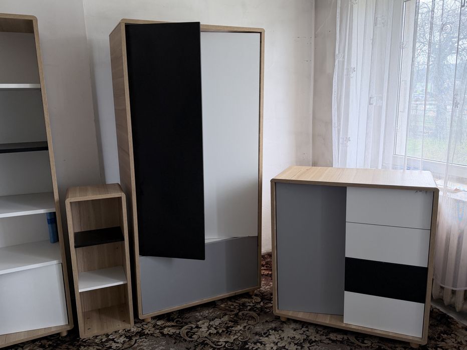 Uzywane meble firmy VOX