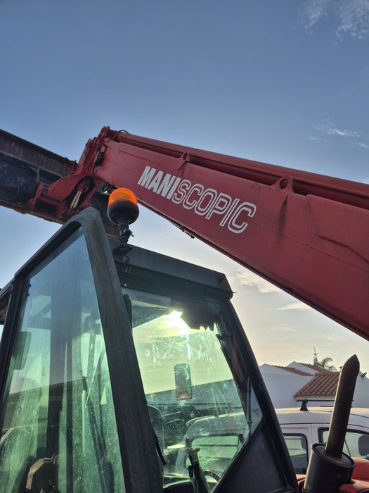 Empilhador telescópico Manitou