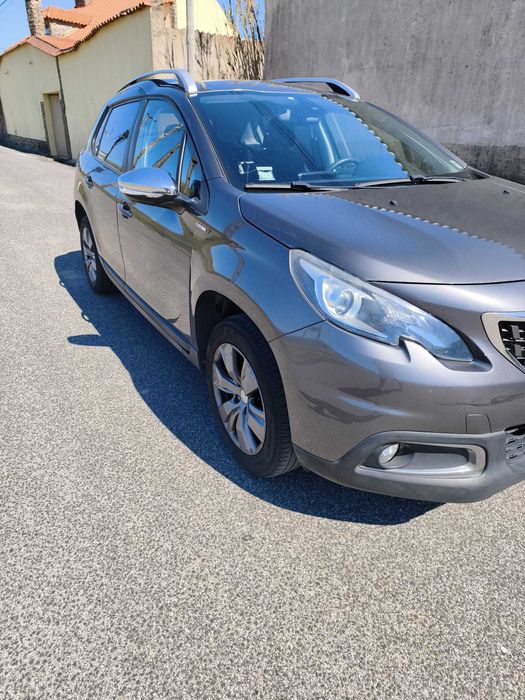 SUV familiar em bom estado