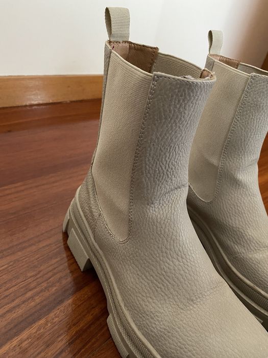 Vendo botas beje SEASIDE