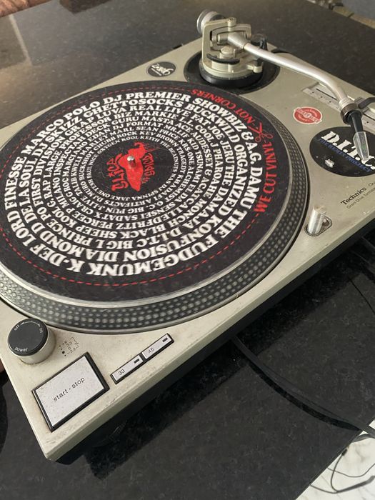 Technics SL 1200 mk2