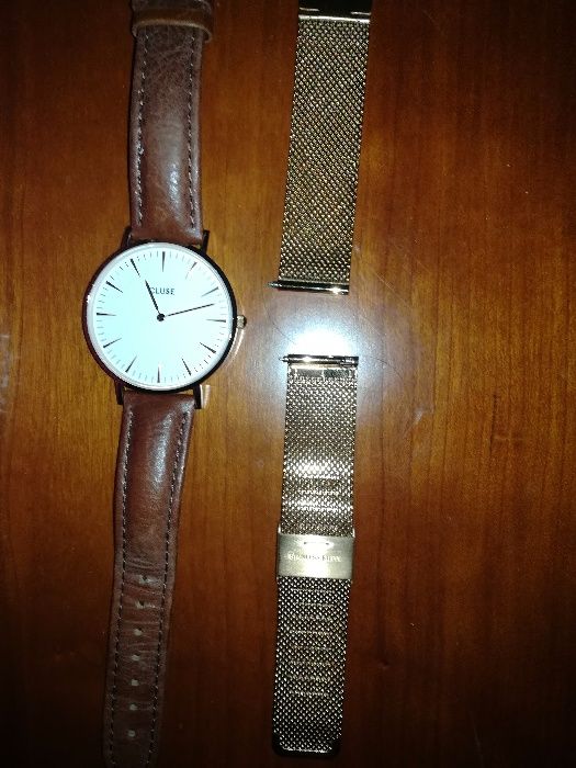 Relógio Cluse com braceletes